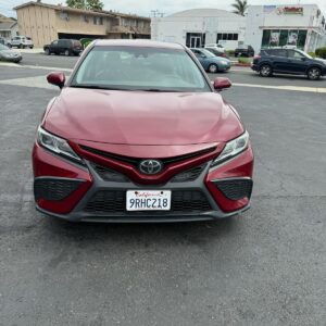 2018 Toyota Camry SE – Premium Pre-Owned Sedan